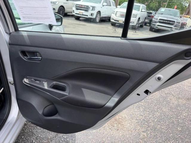 2021 Nissan Versa SV Xtronic CVT