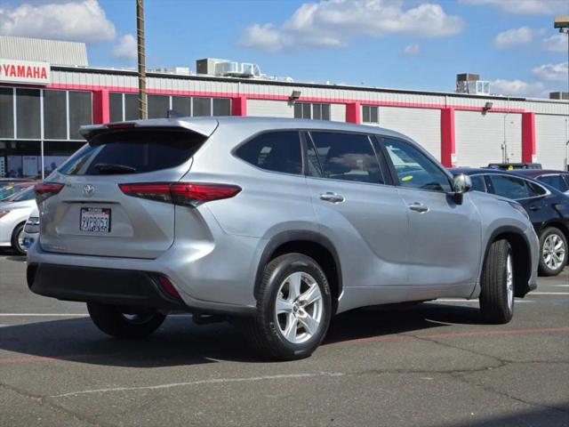 2023 Toyota Highlander LE