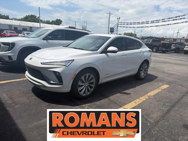 2024 Buick NV Avenir FWD for sale in Independence, KS