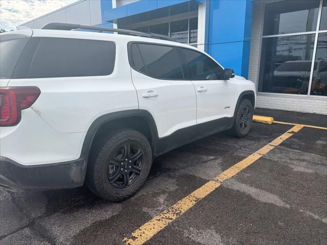 2023 GMC Acadia AWD AT4