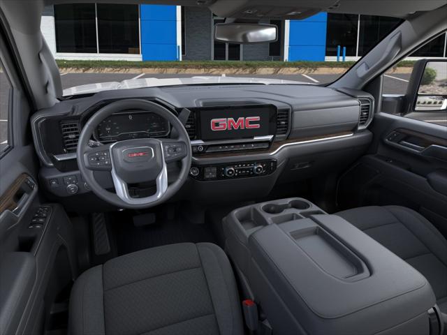 2026 GMC Sierra 2500HD Crew Cab, Standard Bed, SLE, 4WD