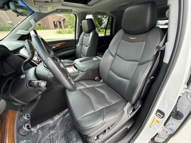 2018 Cadillac Escalade Luxury