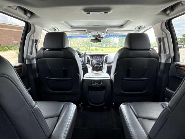 2018 Cadillac Escalade Luxury