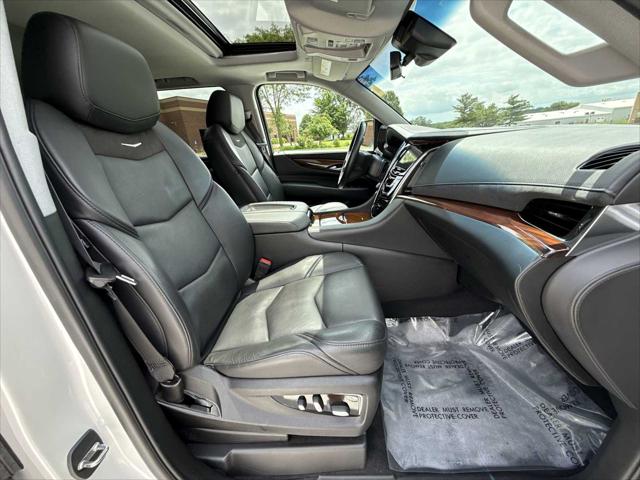 2018 Cadillac Escalade Luxury