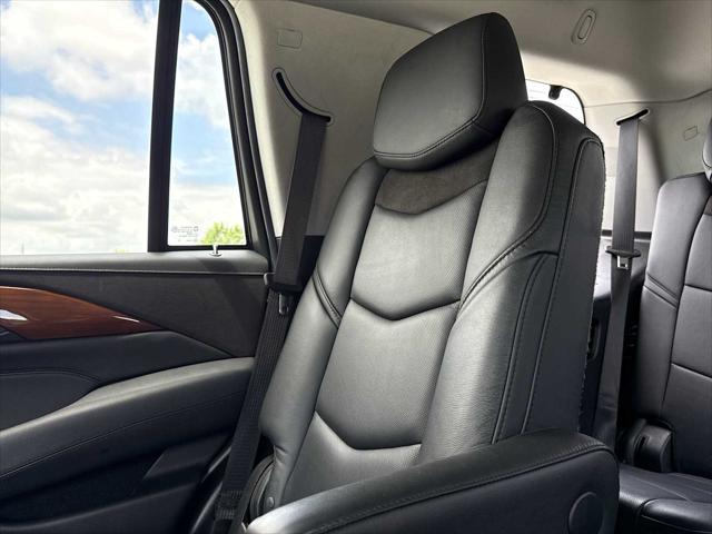 2018 Cadillac Escalade Luxury