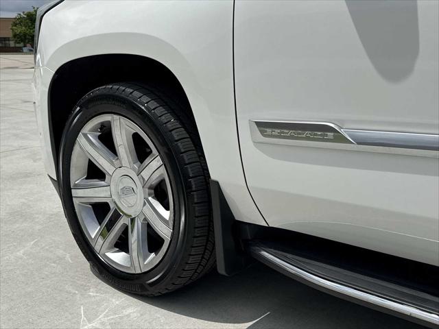 2018 Cadillac Escalade Luxury
