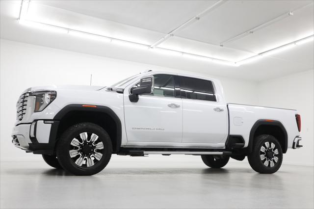 2026 GMC Sierra 2500HD Crew Cab, Standard Bed, Denali, 4WD