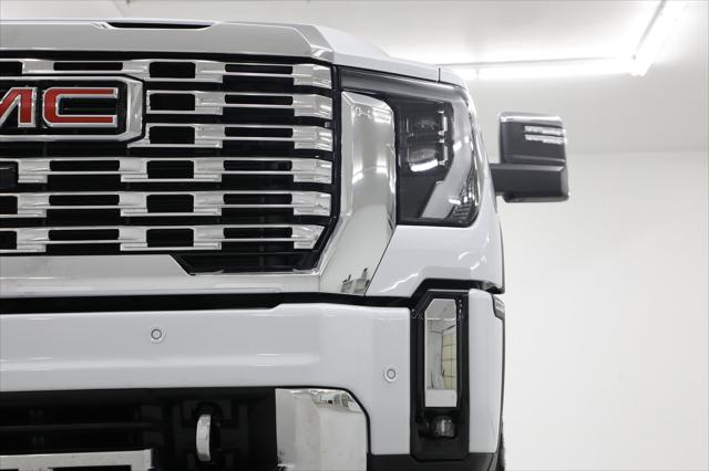 2026 GMC Sierra 2500HD Crew Cab, Standard Bed, Denali, 4WD
