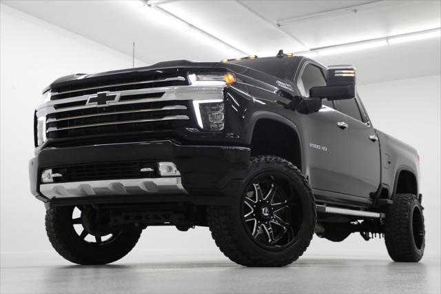 2021 Chevrolet Silverado 2500HD 4WD Crew Cab Standard Bed High Country for sale in Clinton, MO