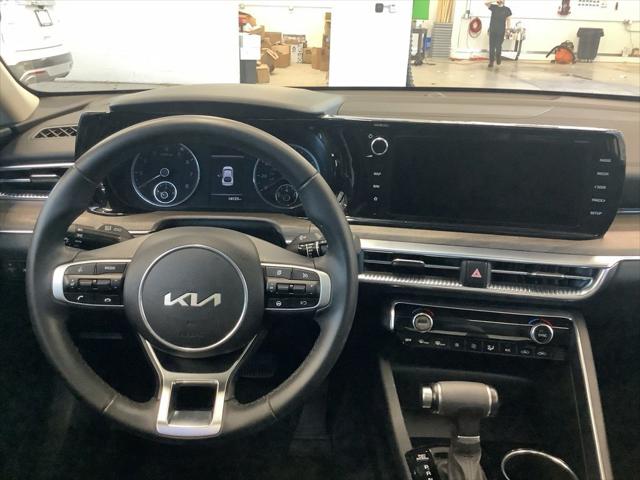 2024 Kia K5 EX