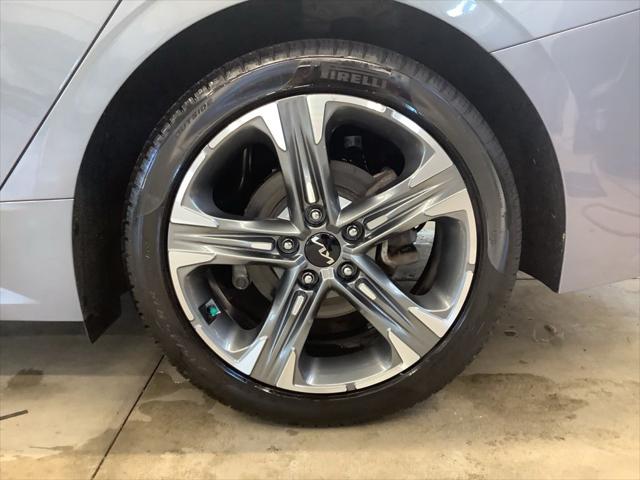 2024 Kia K5 EX