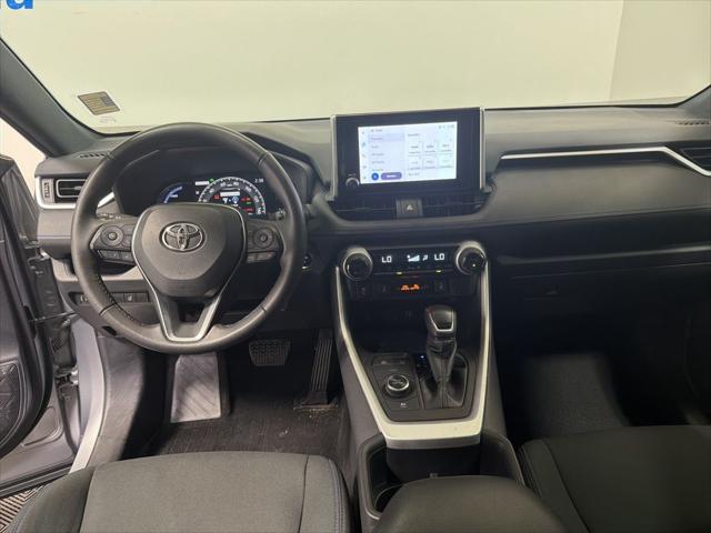 2024 Toyota RAV4 Hybrid SE