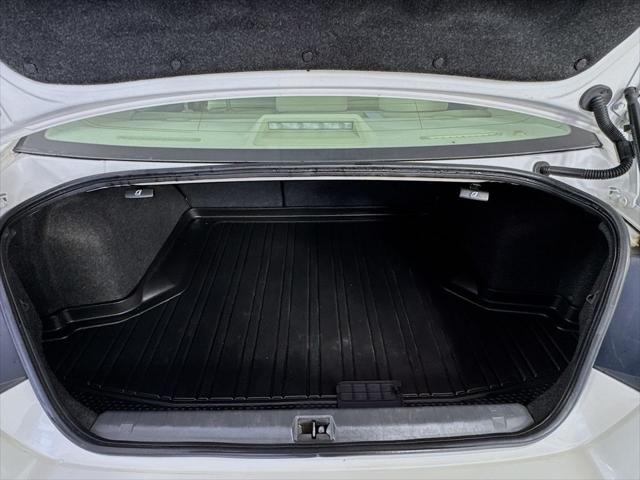 2011 Subaru Legacy 2.5i Premium