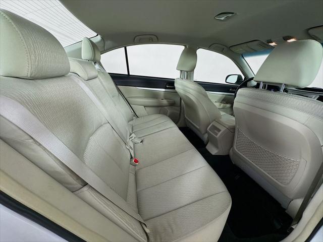 2011 Subaru Legacy 2.5i Premium
