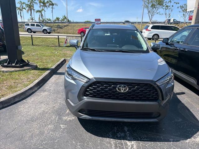 2024 Toyota Corolla Cross LE