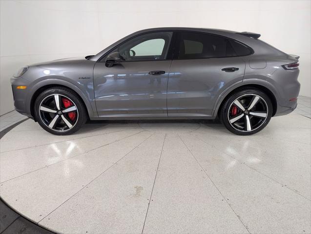 2025 Porsche Cayenne E-Hybrid Turbo