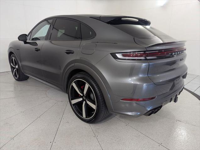 2025 Porsche Cayenne E-Hybrid Turbo