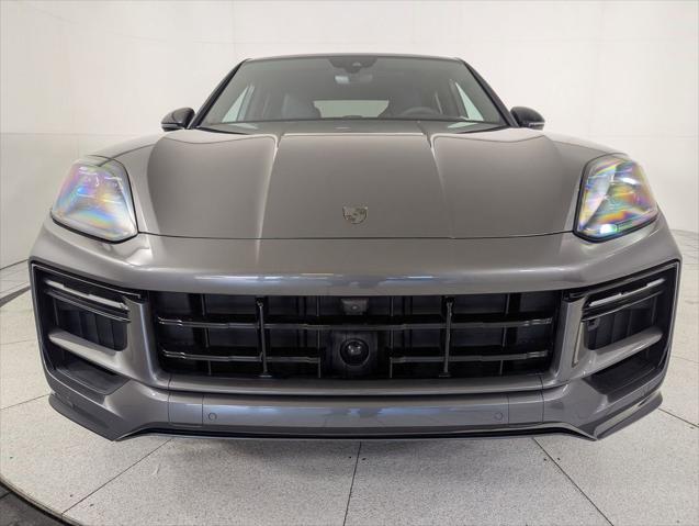 2025 Porsche Cayenne E-Hybrid Turbo