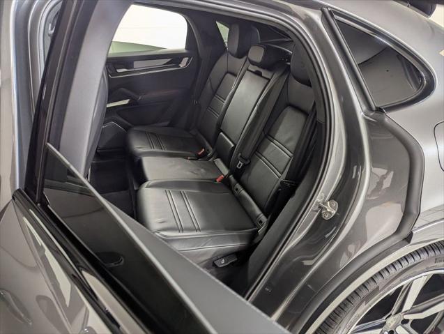 2025 Porsche Cayenne E-Hybrid Turbo