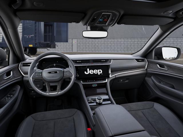 2026 Jeep Grand Cherokee L Altitude 4x2