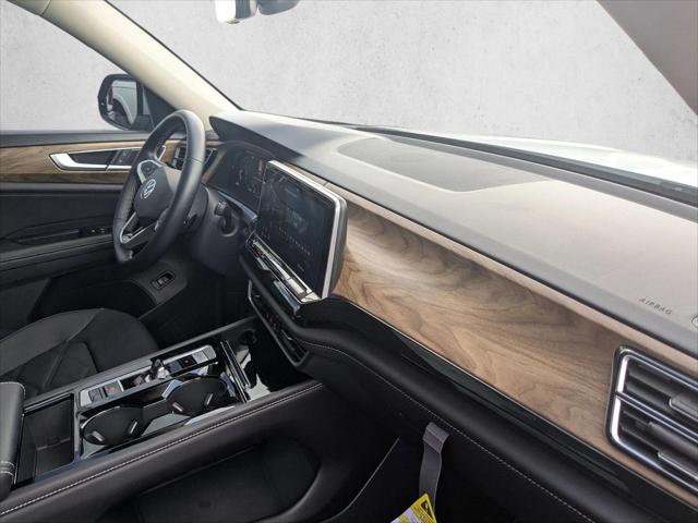 2025 Volkswagen Atlas 2.0T SE w/Technology