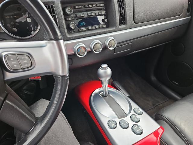 2004 Chevrolet SSR LS