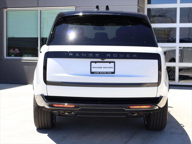 2026 Land Rover Range Rover P530 SE 7 Seat
