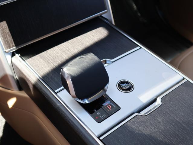 2026 Land Rover Range Rover P530 SE 7 Seat