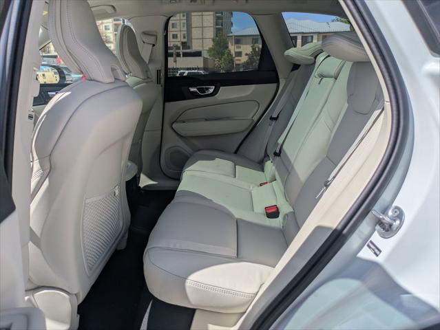 2026 Volvo XC60 Plug-In Hybrid Ultra, T8 AWD Electric/Gasoline, Dark