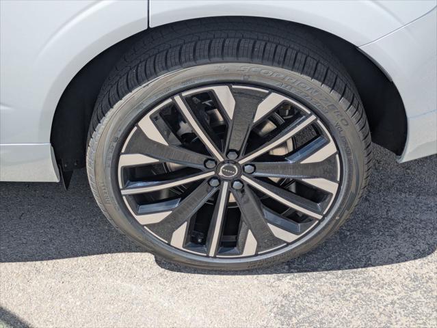 2026 Volvo XC60 Plug-In Hybrid Ultra, T8 AWD Electric/Gasoline, Dark