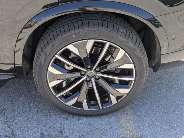 2026 Volvo XC90 Plug-In Hybrid Ultra Dark Theme, T8 AWD, Electric/Gasoline, 7 Seats