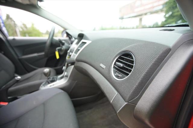 2015 Chevrolet Cruze 1LT Manual