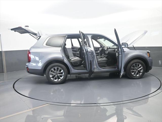 2024 Kia Telluride LX