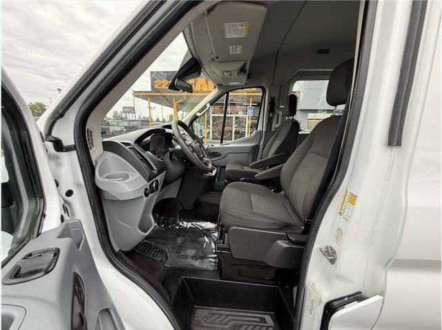 2017 Ford Transit XLT