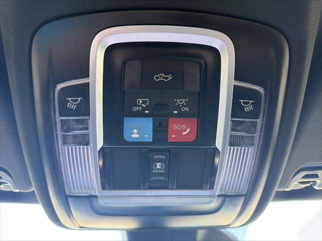 2025 Ram 1500 Lone Star Crew Cab 4x4 5'7" Box