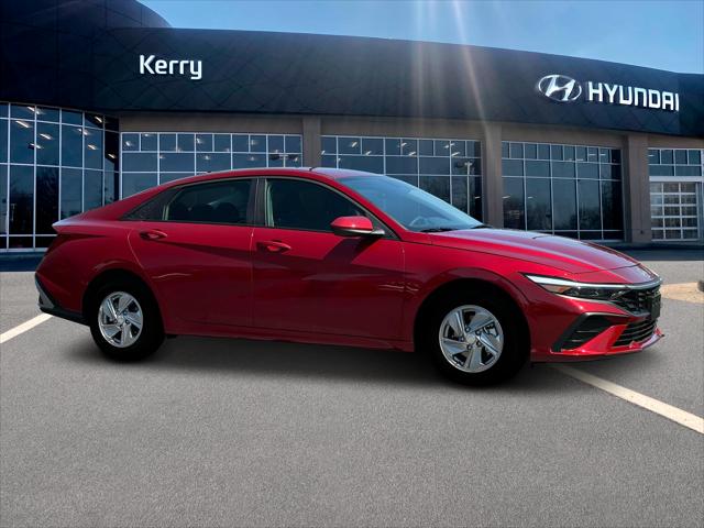 2025 Hyundai Elantra SE