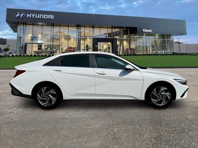 2025 Hyundai Elantra Hybrid Limited