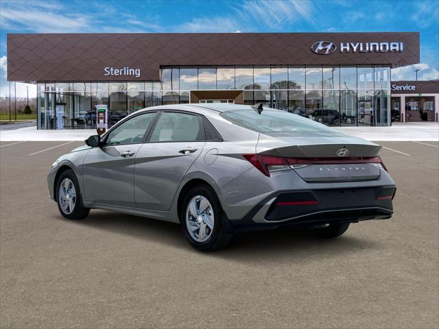 2024 Hyundai Elantra SE