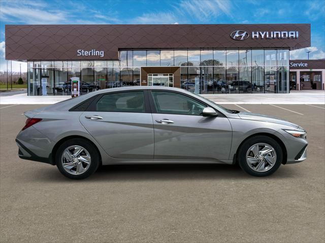 2024 Hyundai Elantra SE