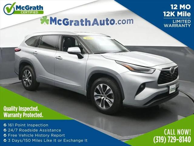2021 Toyota Highlander XLE for sale in Cedar Rapids, IA