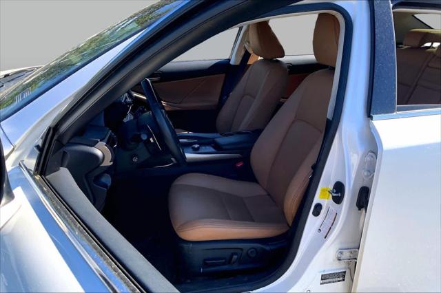 2019 Lexus IS 300 Unknown