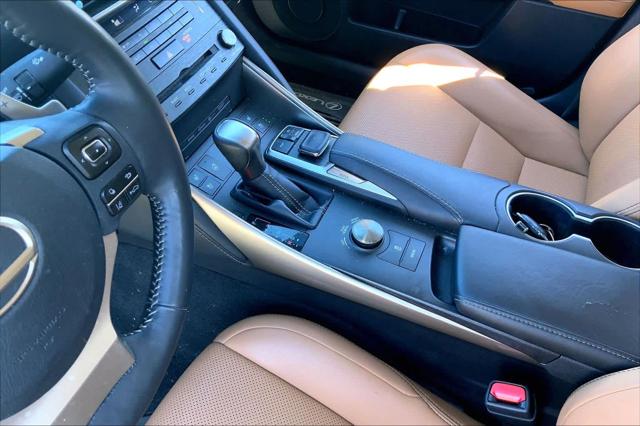 2019 Lexus IS 300 Unknown
