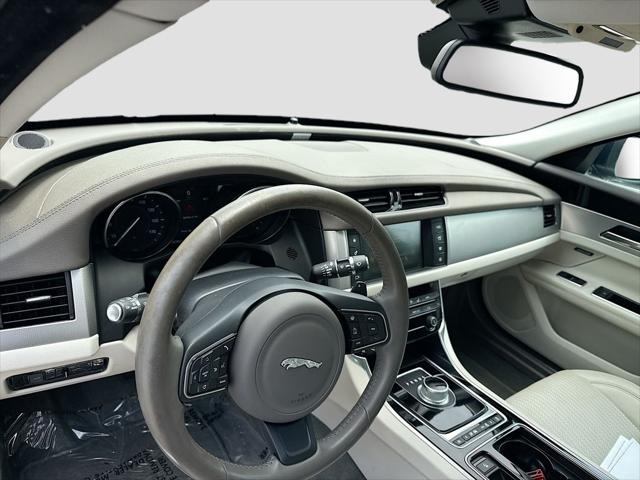 2016 Jaguar XF 35t Prestige