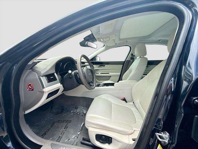 2016 Jaguar XF 35t Prestige