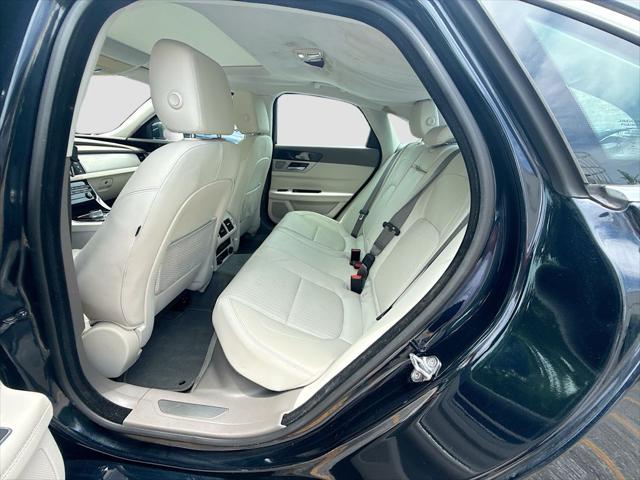 2016 Jaguar XF 35t Prestige