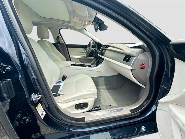 2016 Jaguar XF 35t Prestige