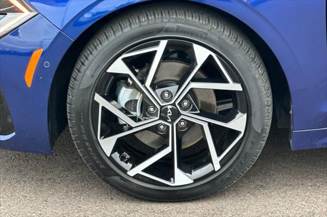 2025 Kia K5 EX