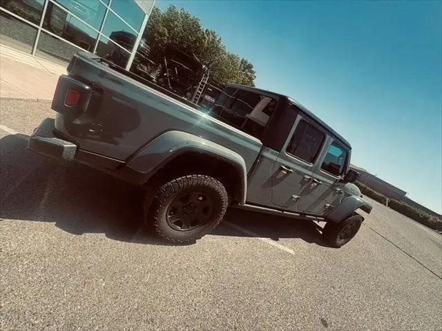 2023 Jeep Gladiator Sport