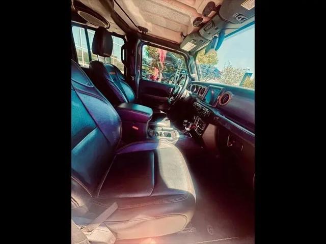 2023 Jeep Gladiator Sport