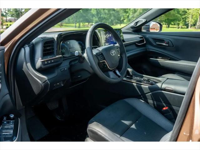 2025 Toyota Crown Signia Limited